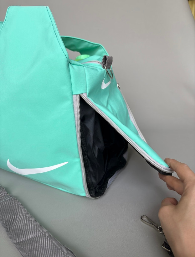 ساک ورزشینایک مدل خفاشی ضد آب